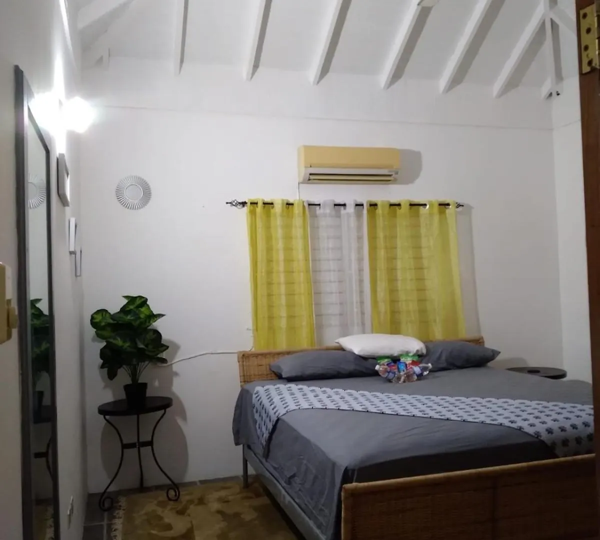 Ella Villa Apartments Negril Jamaica