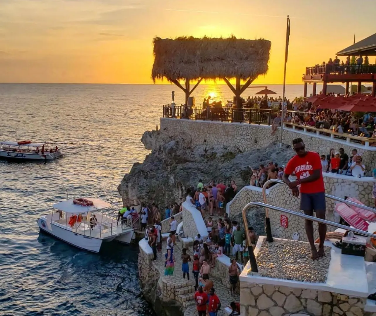Ella Villa Apartments Negril 0*,